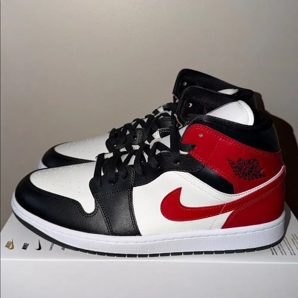 Nike Air Jordan 1 Mid Gym Red White Sail BQ6472-160 Women’s Size 12